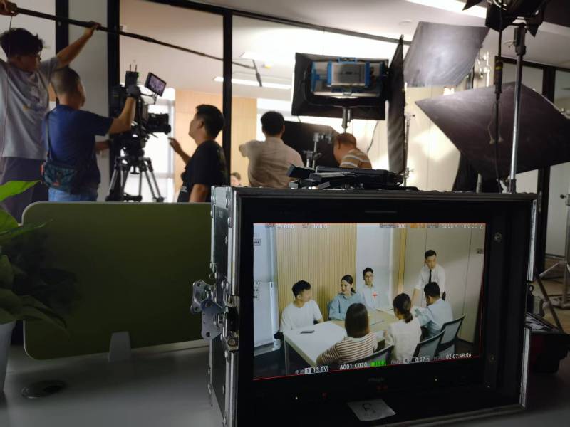 肥乡县TVC拍摄公司：科技产品视觉化大师，诠释未来感与功能美学